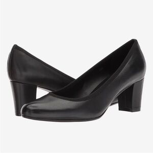 Vaneli Black Leather Heels Women’s 7.5 W
